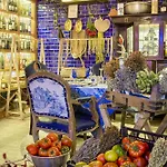 מלון Anjeliq House Boutique