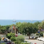 Anjeliq House Boutique 3* אלאניה