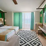 Anjeliq House Boutique מלון